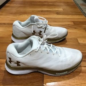 Under Armour Charged 5 Bandit size 9 women’s